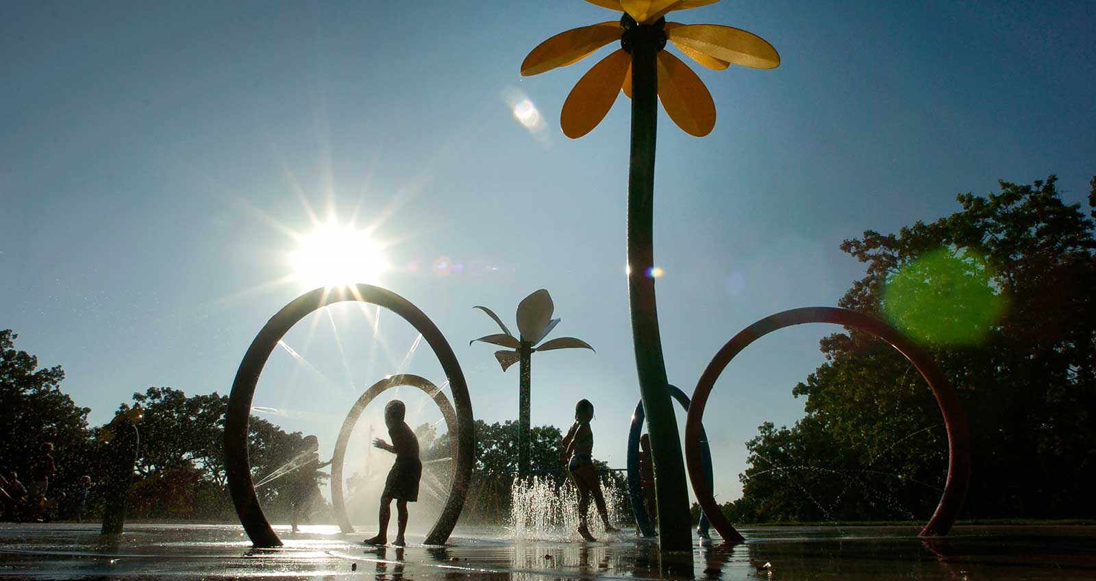 Lake-George-Splash-Pad_1600x800m